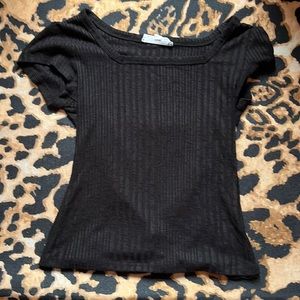 ribbed black tee shirt